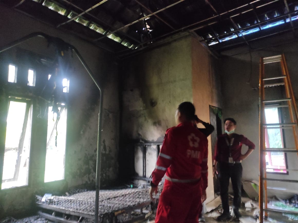 Kebakaran Rumah di Jl. Cahaya Baru RT 04 Kel. Karang Harapan