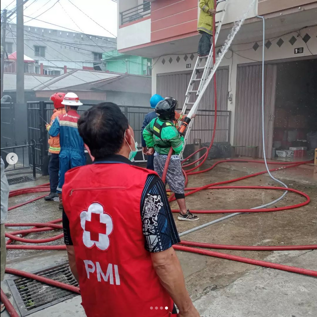 Kebakaran Kantor sekaligus Mess Jl.Cendrawasih