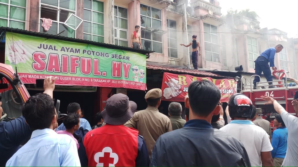 Ruko Tempat Penjualan Ayam Potong di Gusher Terbakar