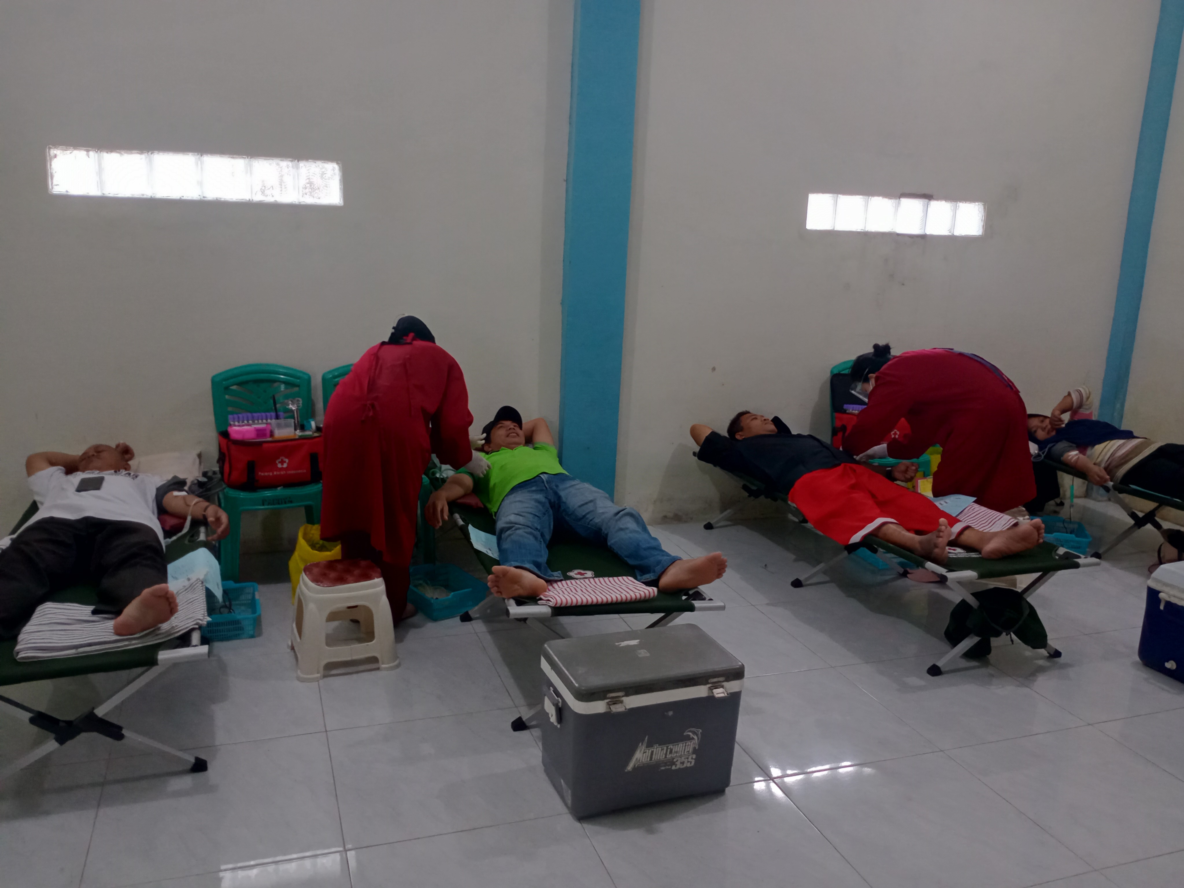 Masjid Darul Hikmah menggelar kegiatan rutin untuk Aksi Donor Darah